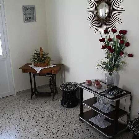 Flora's Traditional Family House *